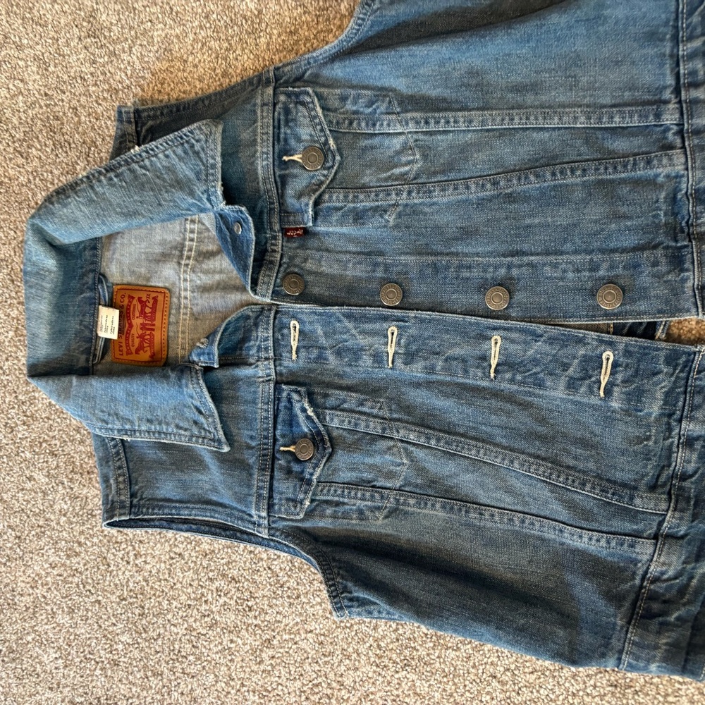 Levi's Light Blue Relaxed Jeans